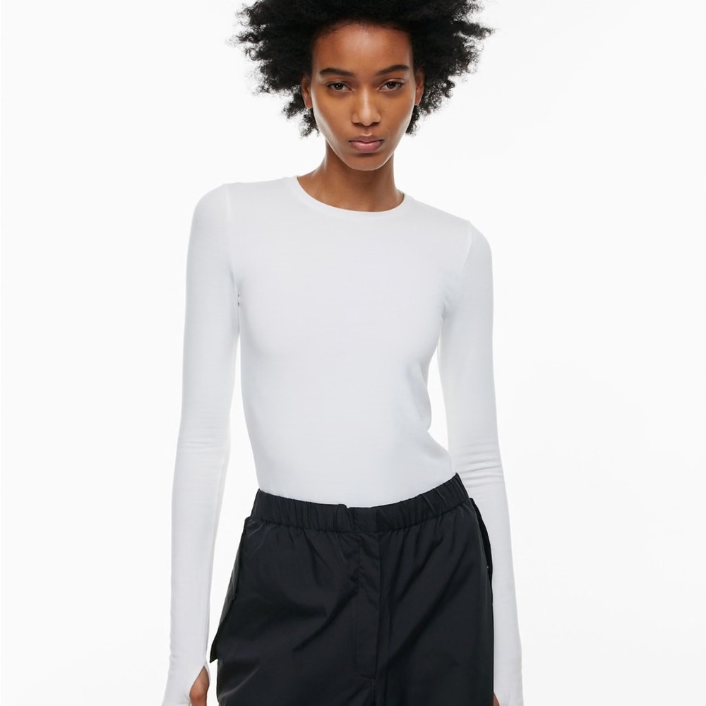 Aritzia - Babaton White Long Sleeve Women's Top
